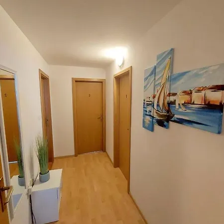 New ❷⓿❷❸ Gleaming 3br In Apartman